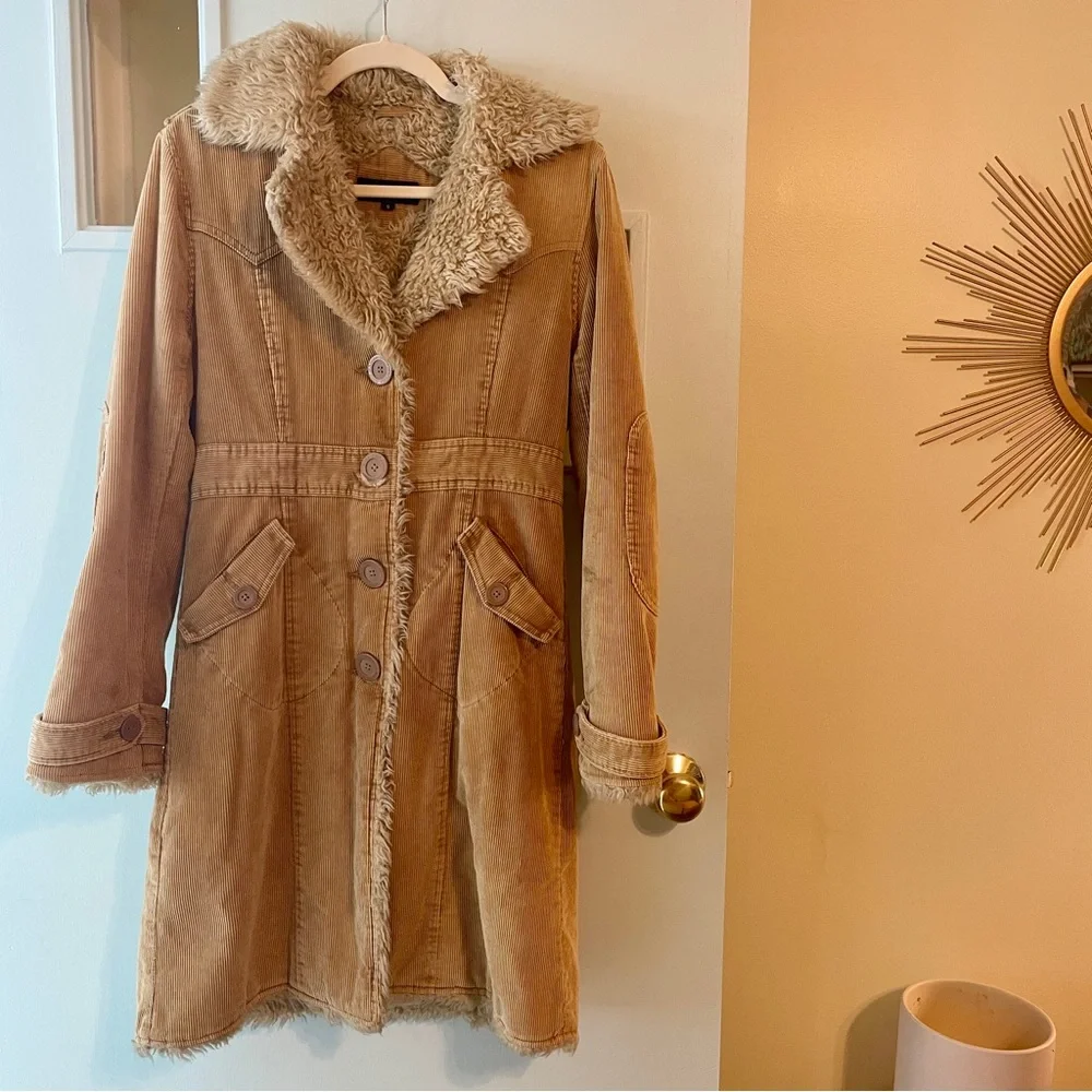 Steve Madden Beige Corduroy Penny Lane Coat with Faux Fur - Picture 5 of 13